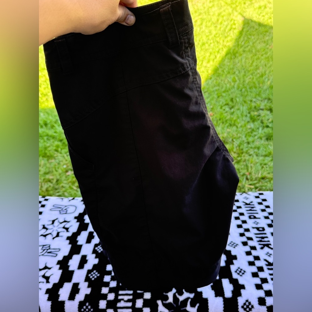 PATAGONIA Ladies Black Bermuda Shorts Size 2 - Picture 6 of 8